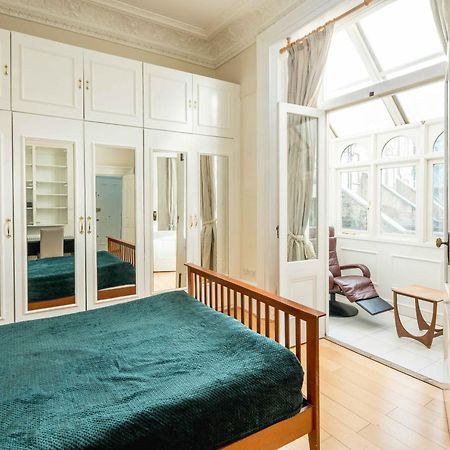 Ferienwohnung Four Beds By The Station London Exterior foto