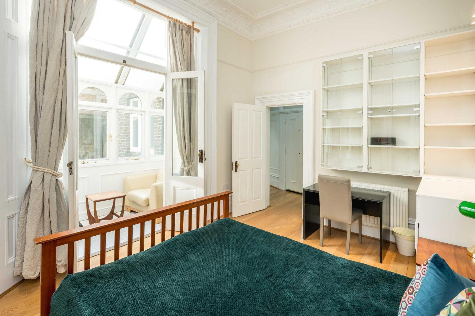 Ferienwohnung Four Beds By The Station London Exterior foto